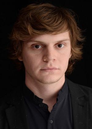 Evan Peters